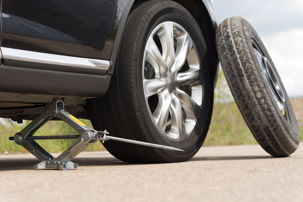 How Do I Change a Tire on a Car