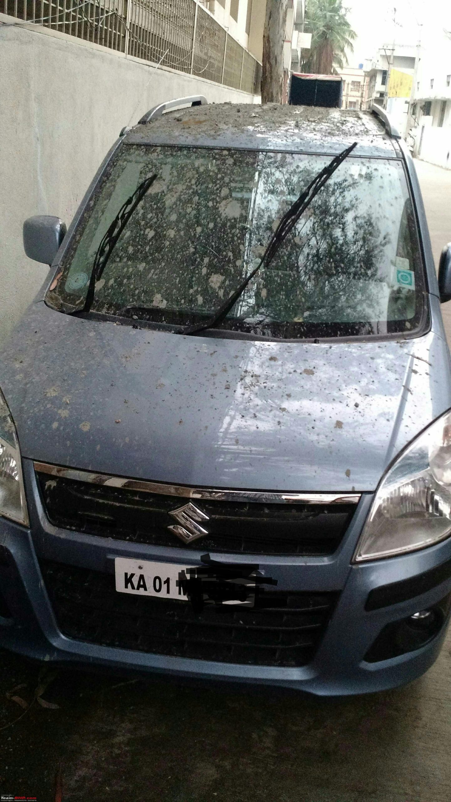 How to Remove Cement Stains from Car Glass