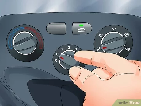 How to Remove Vapour from Car Glass